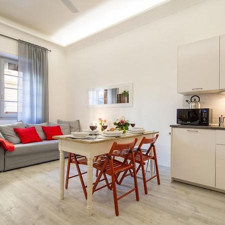 Central Station Apartment By Mmega Флоренція Екстер'єр фото