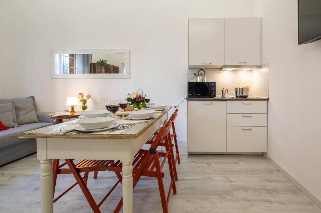 Central Station Apartment By Mmega Флоренція Екстер'єр фото